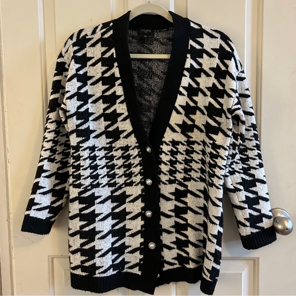 TALBOTS | Houndstooth Jacquard Cardigan Petite - Picture 3 of 11